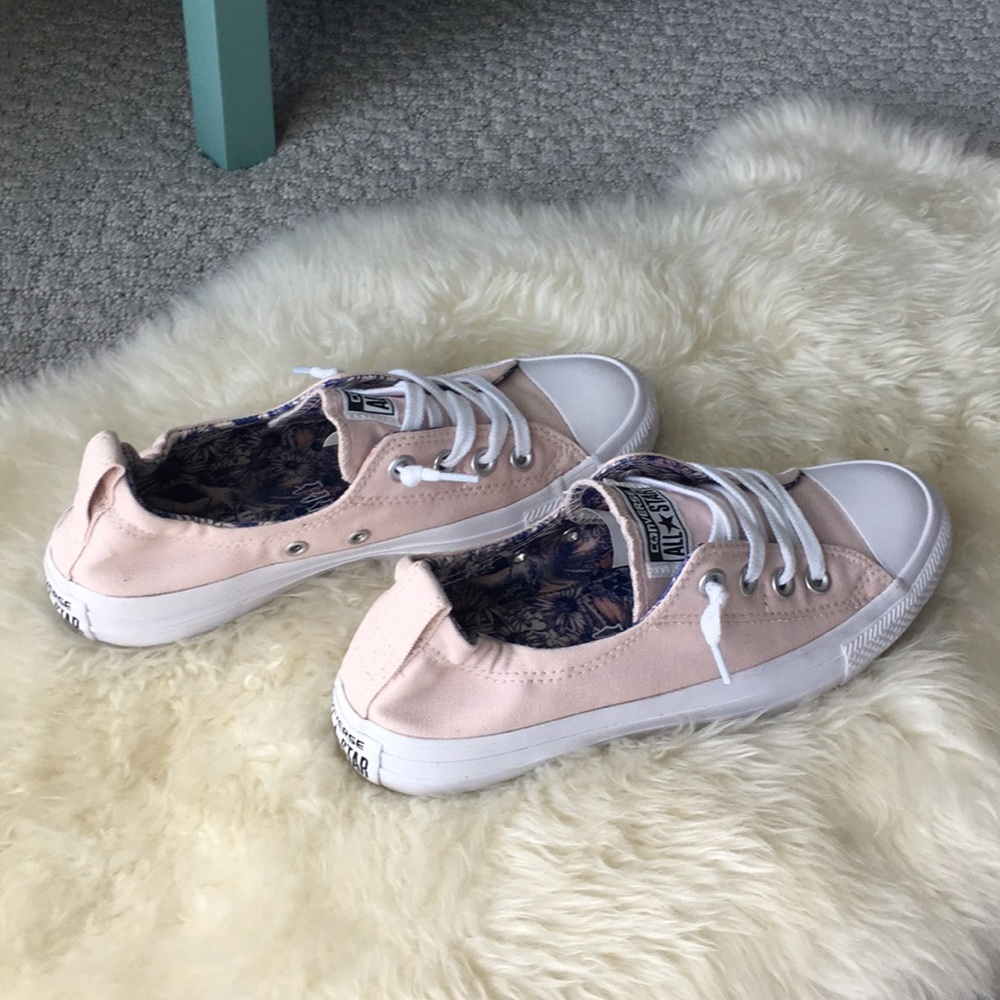 Converse pink Shoreline sneakers- size 7- LIKE NEW